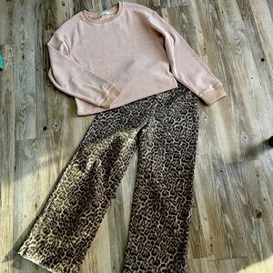 Chic Leopard Print Wide Leg Jeans